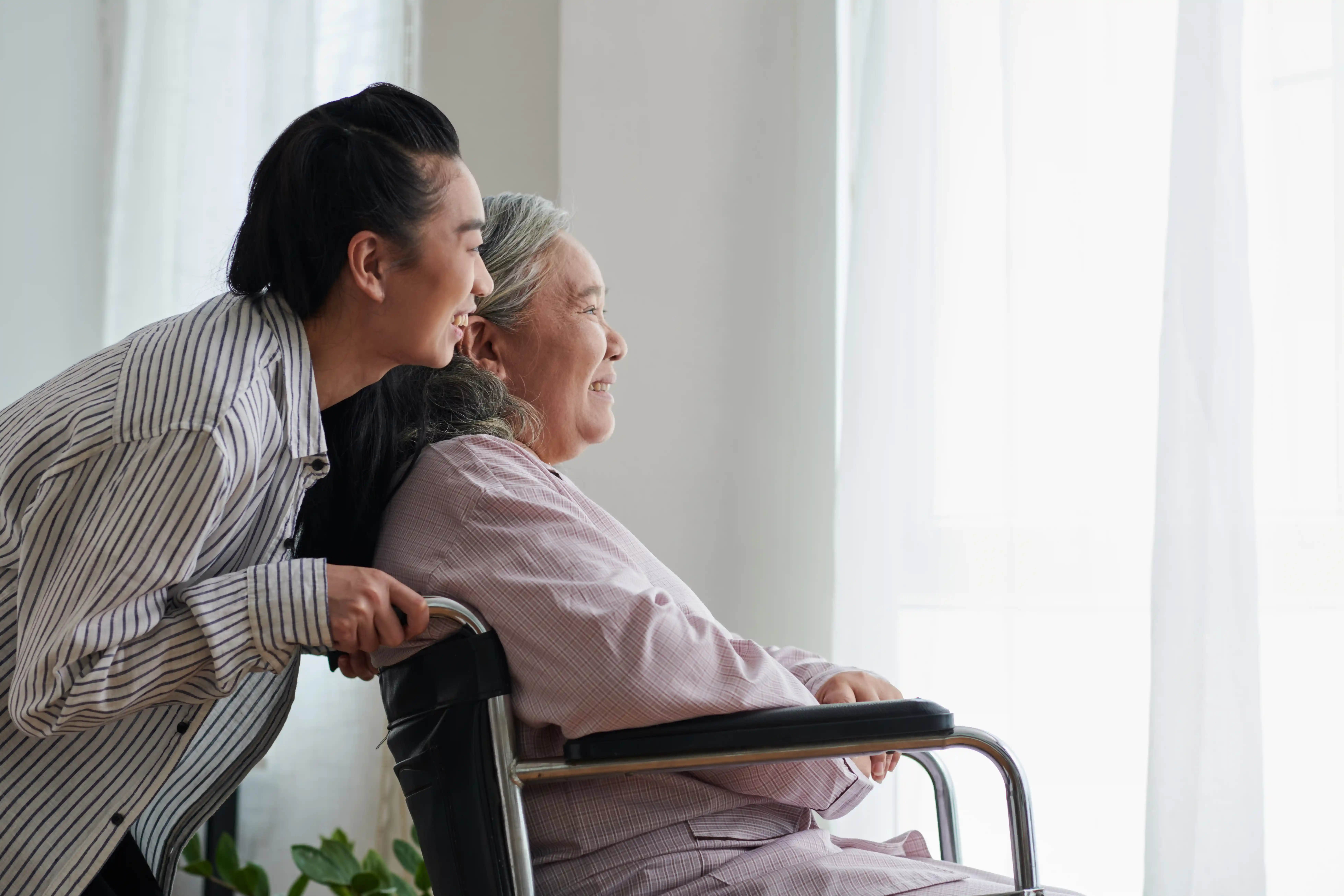 Aged Care cho người cao tuổi: Khi nào gia đình nên tìm người chăm sóc?