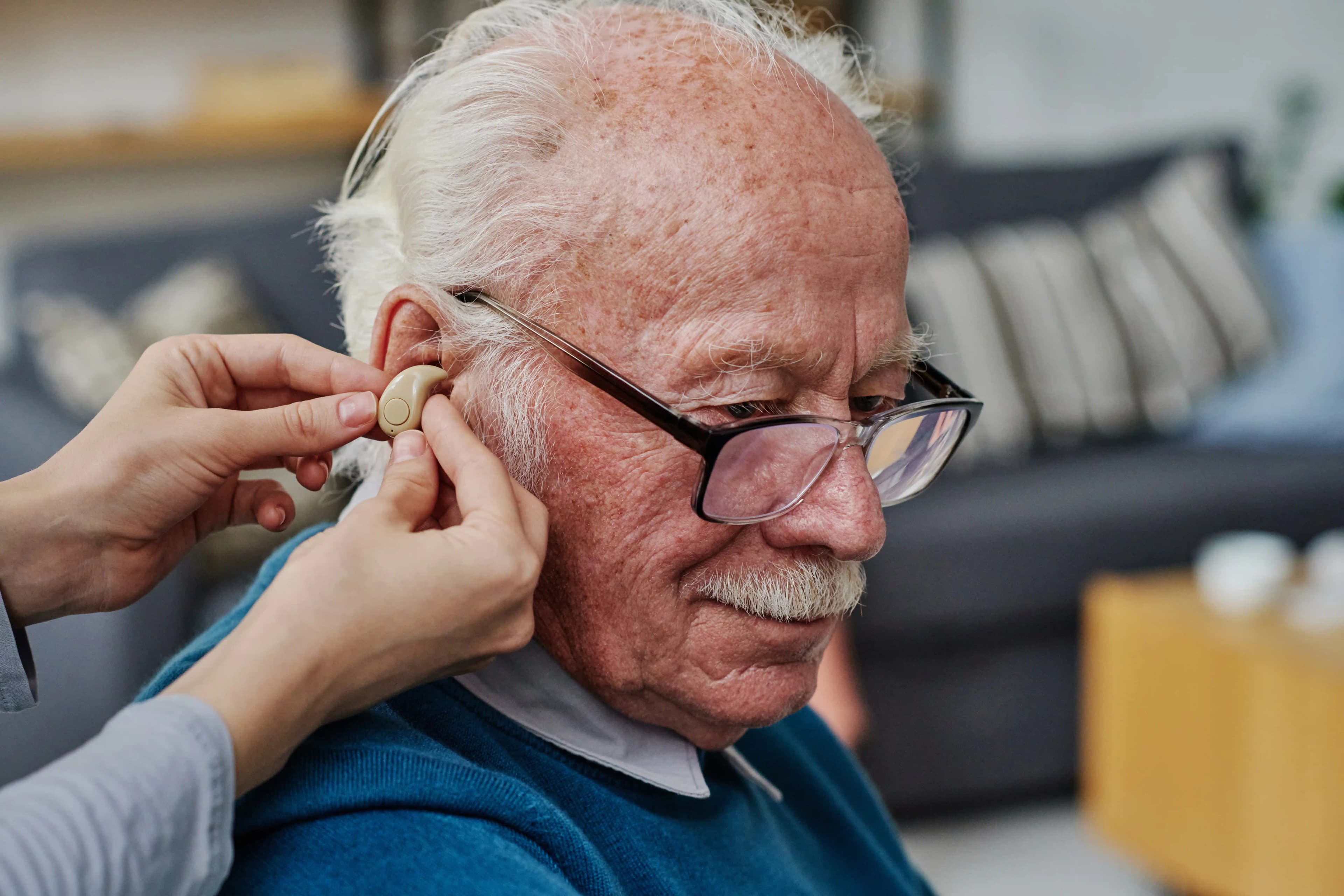 How Hearing and Vision Loss in Seniors Can Lead to Social Withdrawal